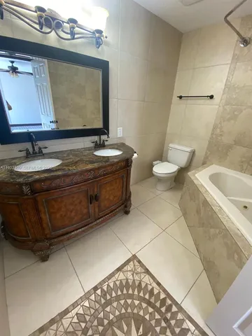 $2,800 | Jacaranda, Plantation, FL 33324