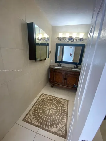 $2,800 | Jacaranda, Plantation, FL 33324