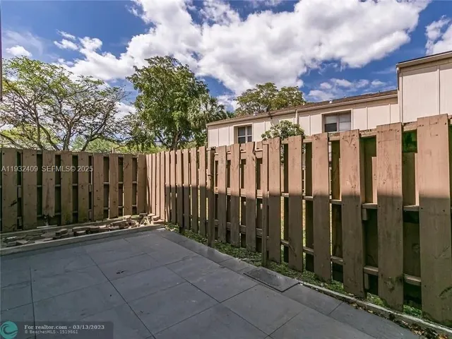 $2,800 | Jacaranda, Plantation, FL 33324