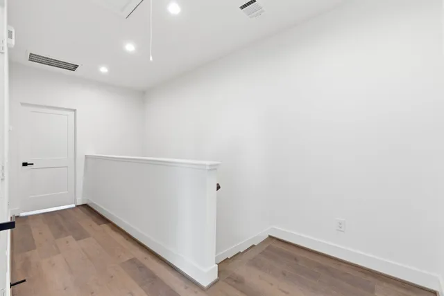 $525,000 | 7706 Earl Rudder Way, Houston, TX 77055