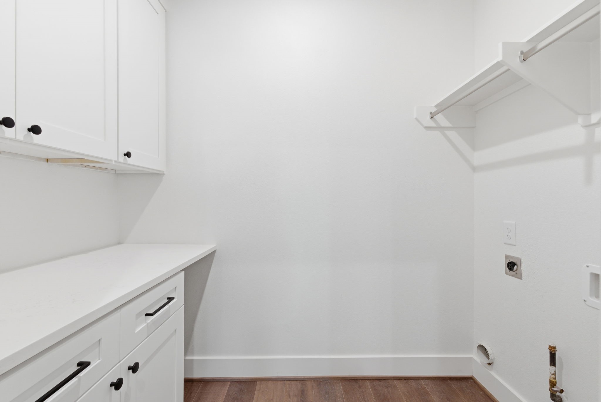 7706 Earl Rudder Way Houston, TX 77055 - Photo 40 of 46 a view of utility room