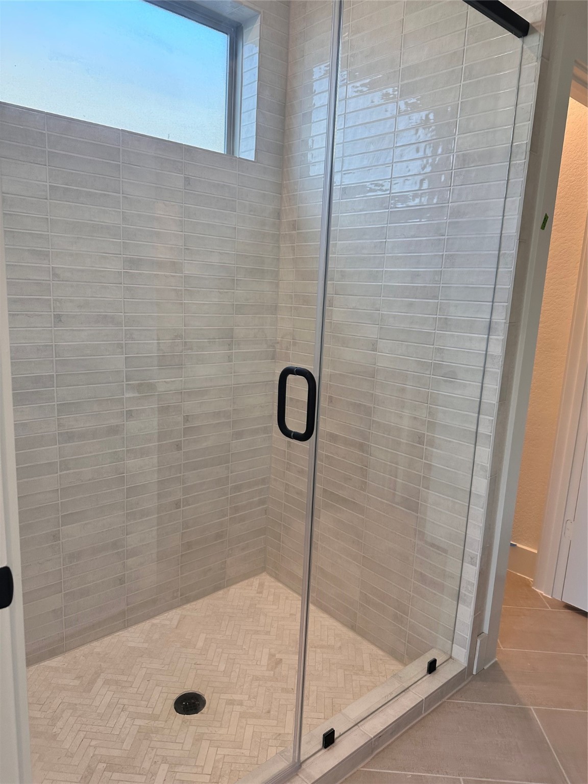 5115 Getty Lane Iowa Colony, TX 77578 - Photo 5 of 29 a bathroom with a shower