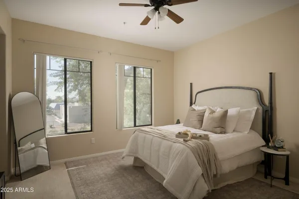 $2,500 | 2989 North 44th Street, Unit 2001, Phoenix, AZ 85018