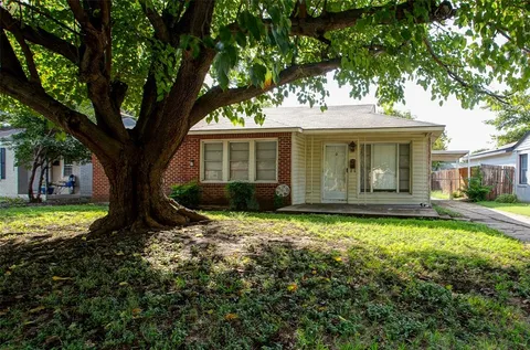 $299,000 | 3504 Mission Street, Fort Worth, TX 76109