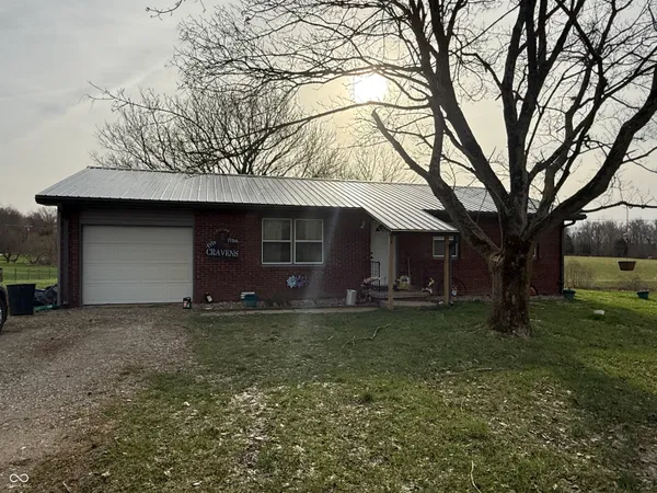 $189,900 | 5470 North Base Road, North Vernon, IN 47265