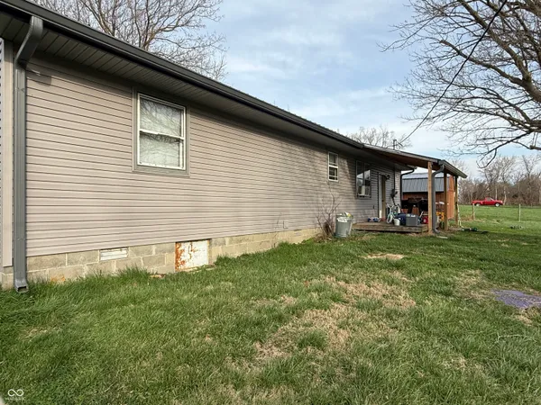$189,900 | 5470 North Base Road, North Vernon, IN 47265