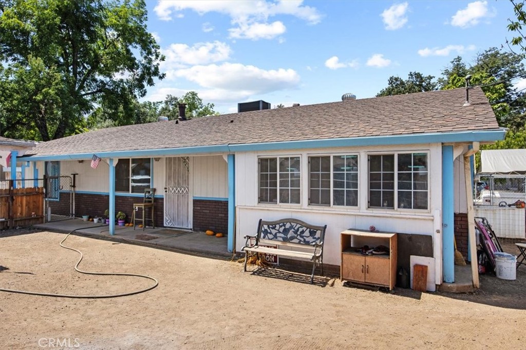 1602 Davis Street Chico, CA 95928 - Photo 3 of 24 a backyard of a house with seating space