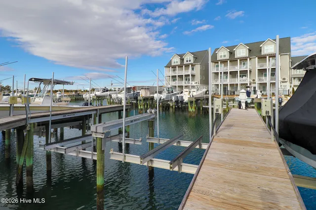 $120,000 | 200 Olde Towne Yacht Club Drive, Unit SLIP 68, Beaufort, NC 28516