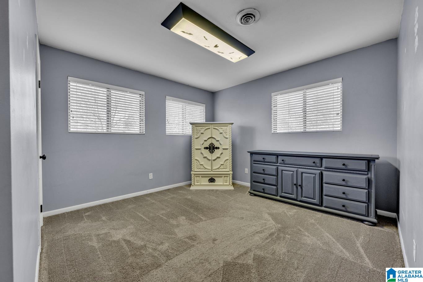 9847 Ellis Road Warrior, AL 35180 - Photo 28 of 31