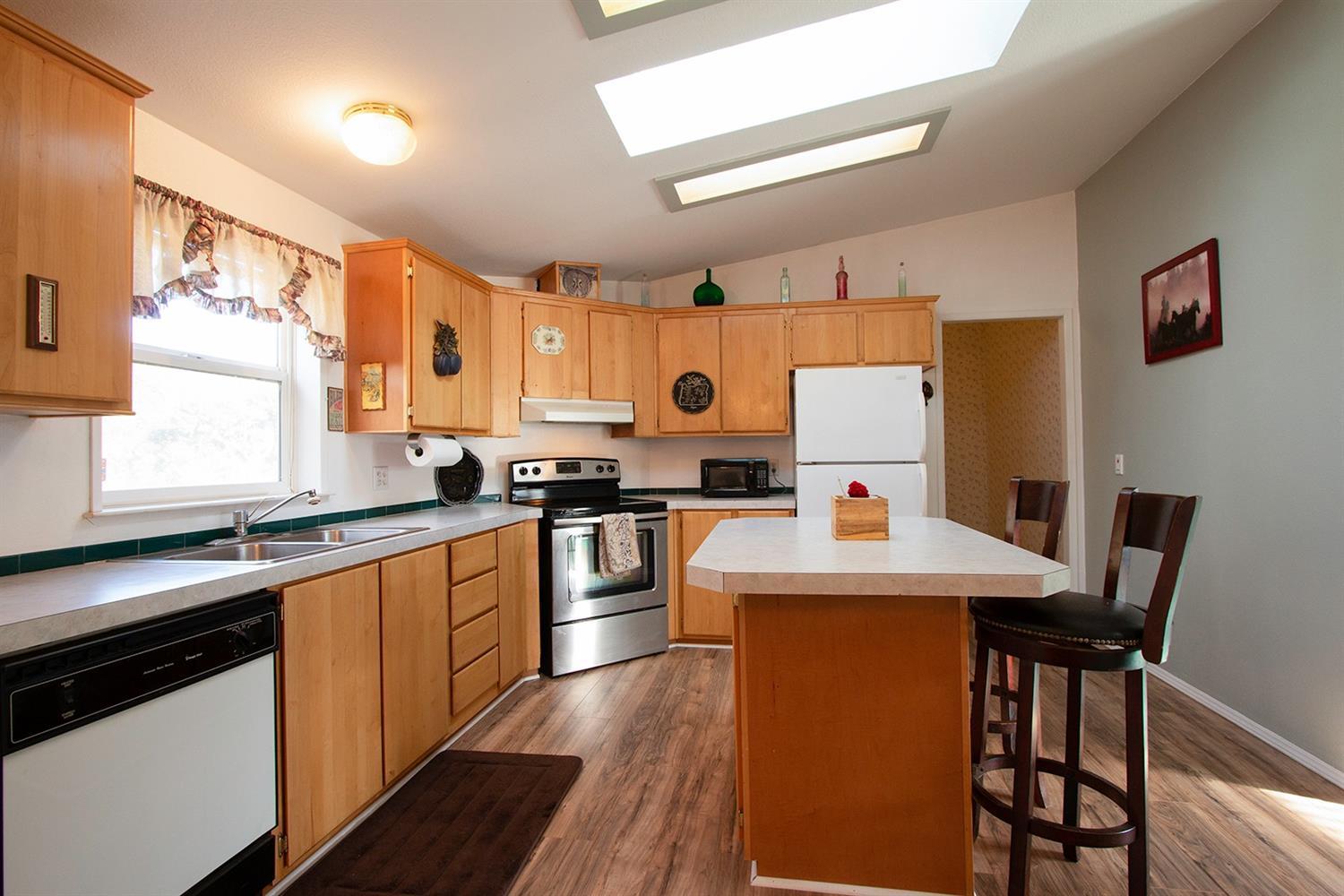 1015 Caves Camp Road Williams, OR 97544 - Photo 10 of 34 Additional Photo