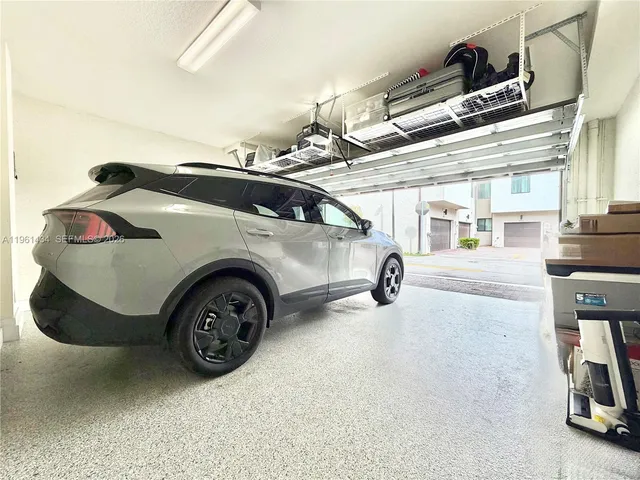 $4,990 | 4861 Northwest 83rd Path, Unit 4861, Doral, FL 33166