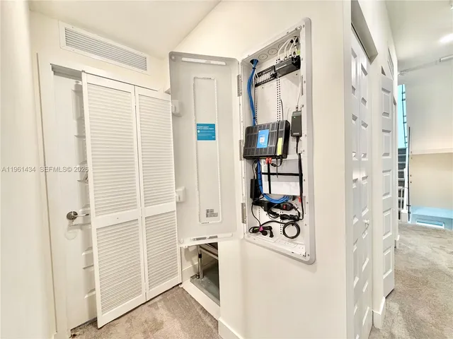 $4,990 | 4861 Northwest 83rd Path, Unit 4861, Doral, FL 33166