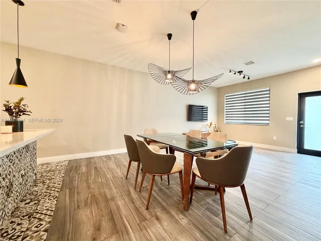 $4,990 | 4861 Northwest 83rd Path, Unit 4861, Doral, FL 33166