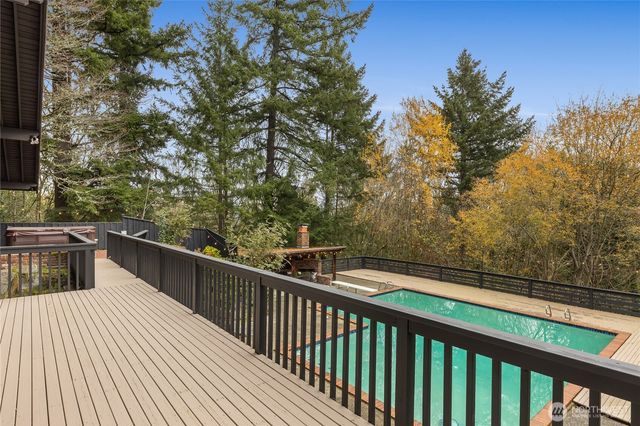 $3,250,000 | 16521 Northeast 1st Place, Bellevue, WA 98008