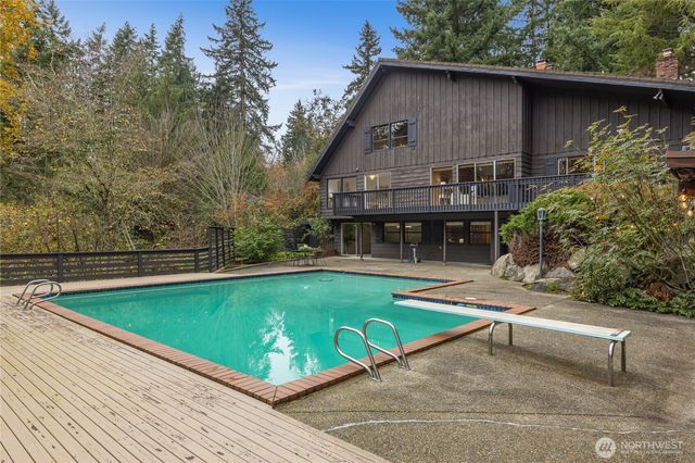 $3,250,000 | 16521 Northeast 1st Place, Bellevue, WA 98008