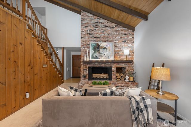 $3,250,000 | 16521 Northeast 1st Place, Bellevue, WA 98008