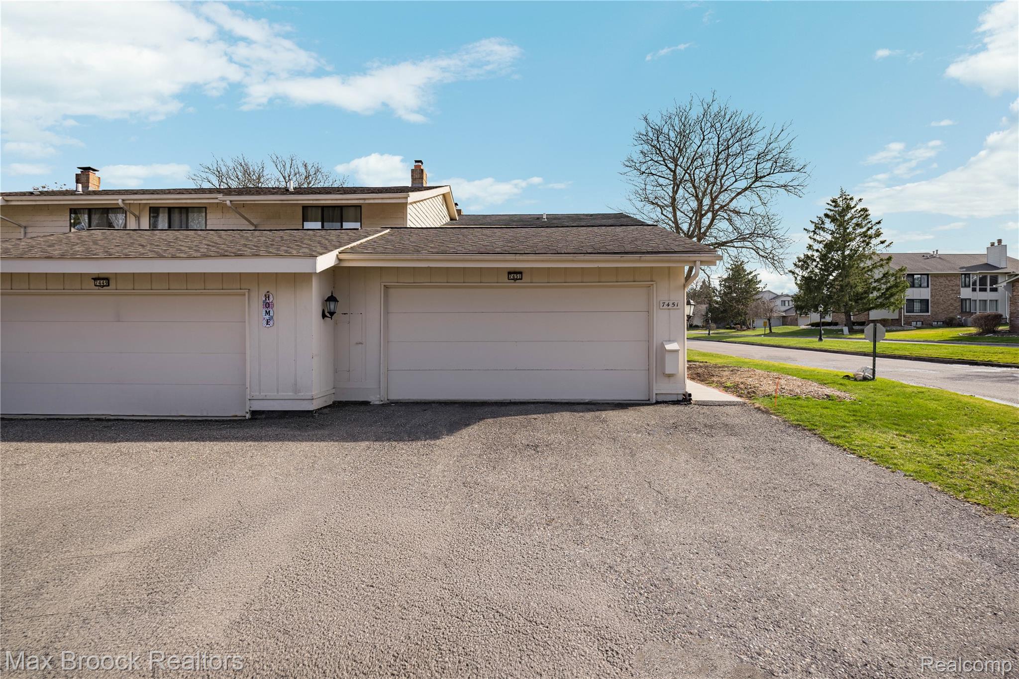 7451 Pebble Point West Bloomfield, MI 48322 - Photo 42 of 50
