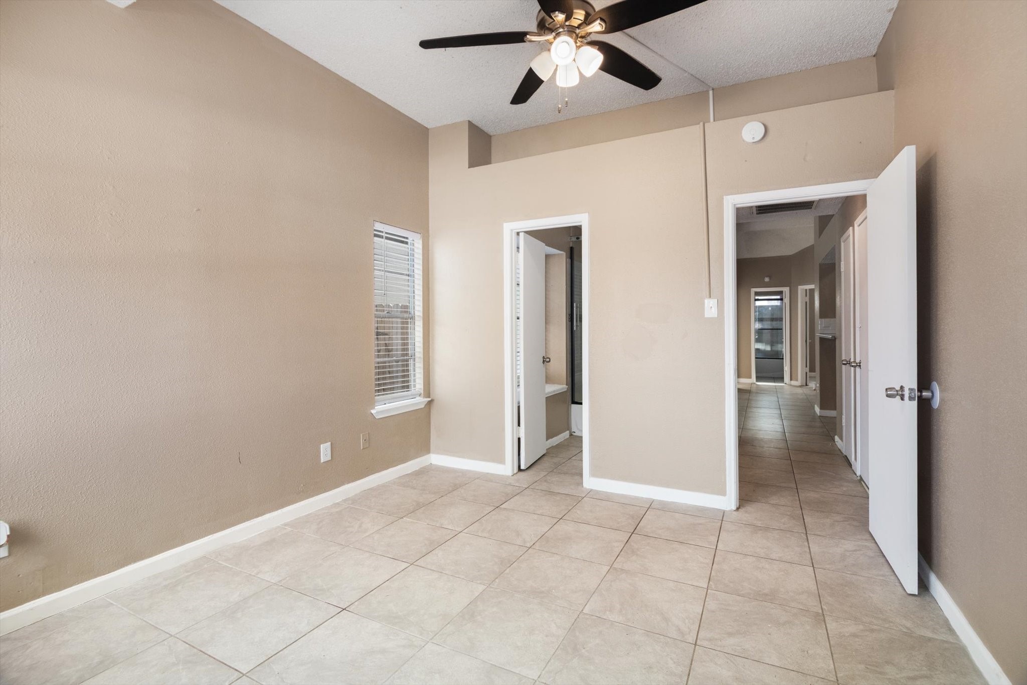 4403 Conward Drive Houston, TX 77066 - Photo 15 of 25