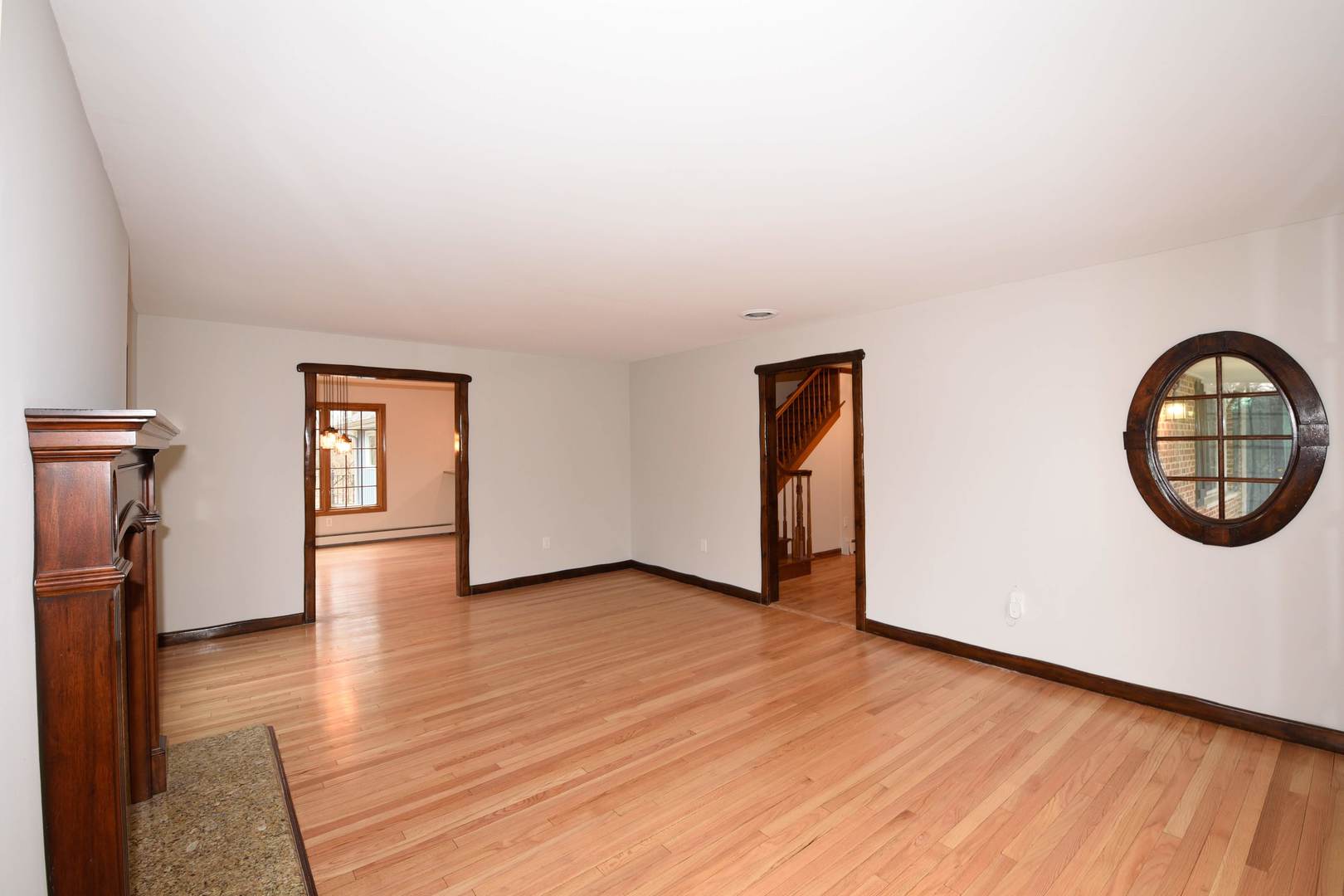1301 Miller Road McHenry, IL 60051 - Photo 7 of 48