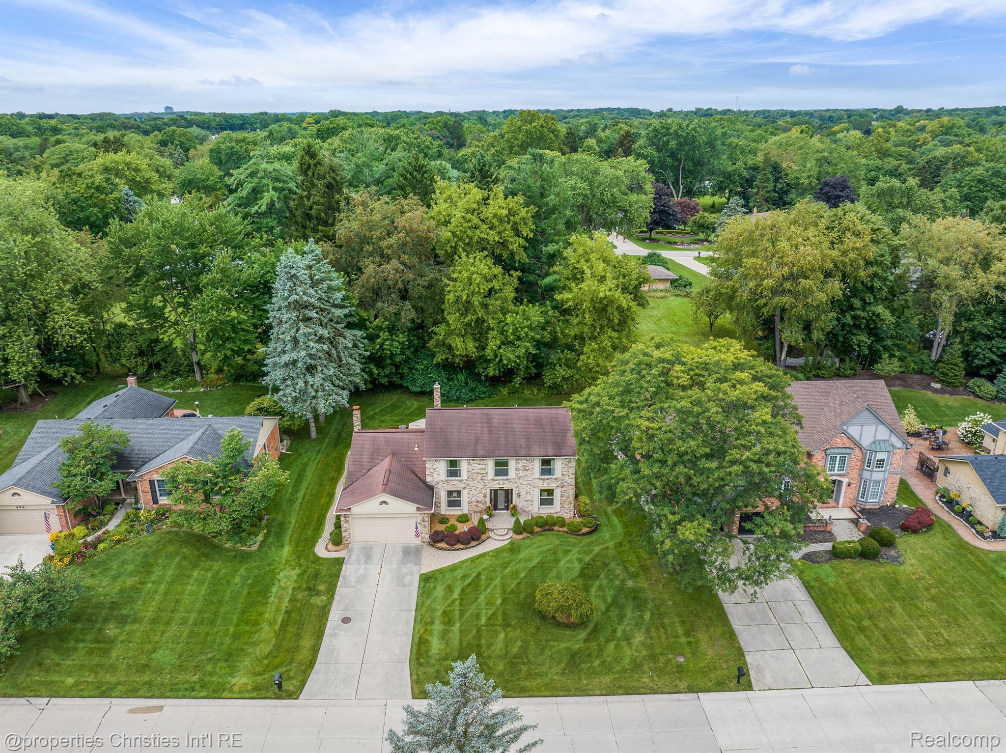 428 Lake Forest Road Rochester, MI 48309 - Photo 42 of 62