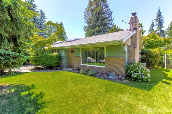 $599,950 | 20123 4th Avenue South, Des Moines, WA 98198