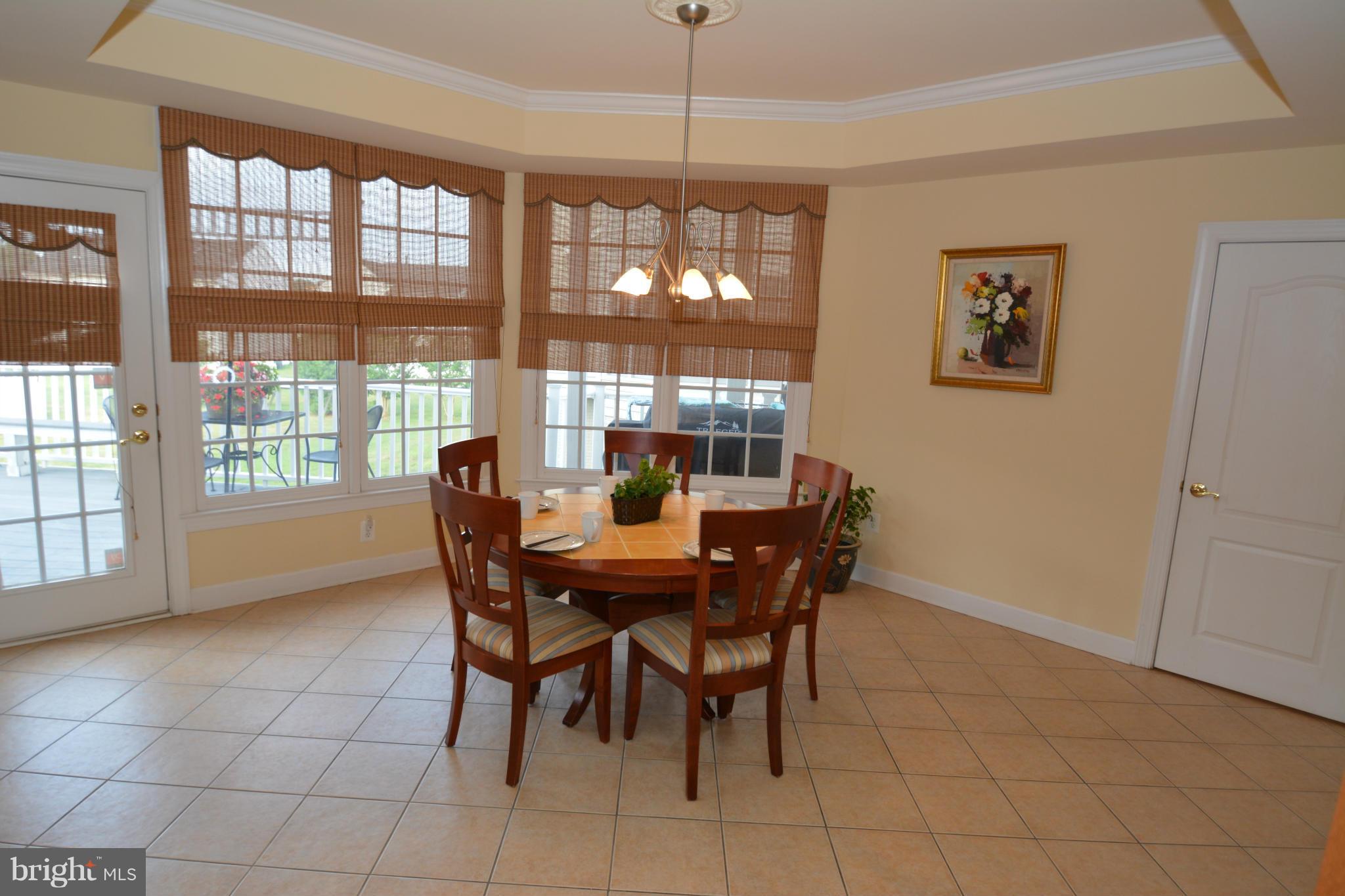 14406 Autumn Rust Road Boyds, MD 20841 - Photo 11 of 30 Kitchen - BK Nook
