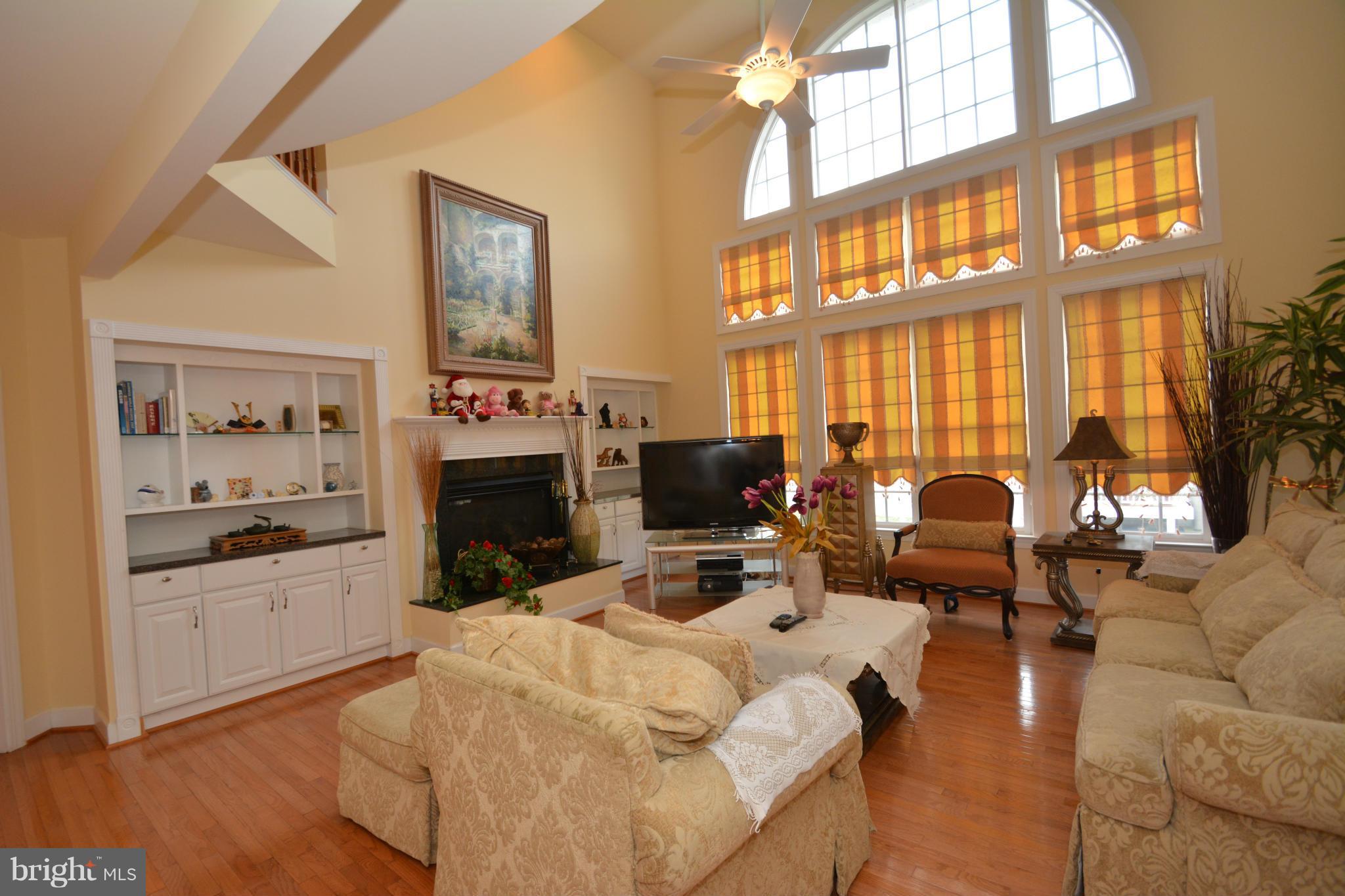 14406 Autumn Rust Road Boyds, MD 20841 - Photo 7 of 30 Family Room