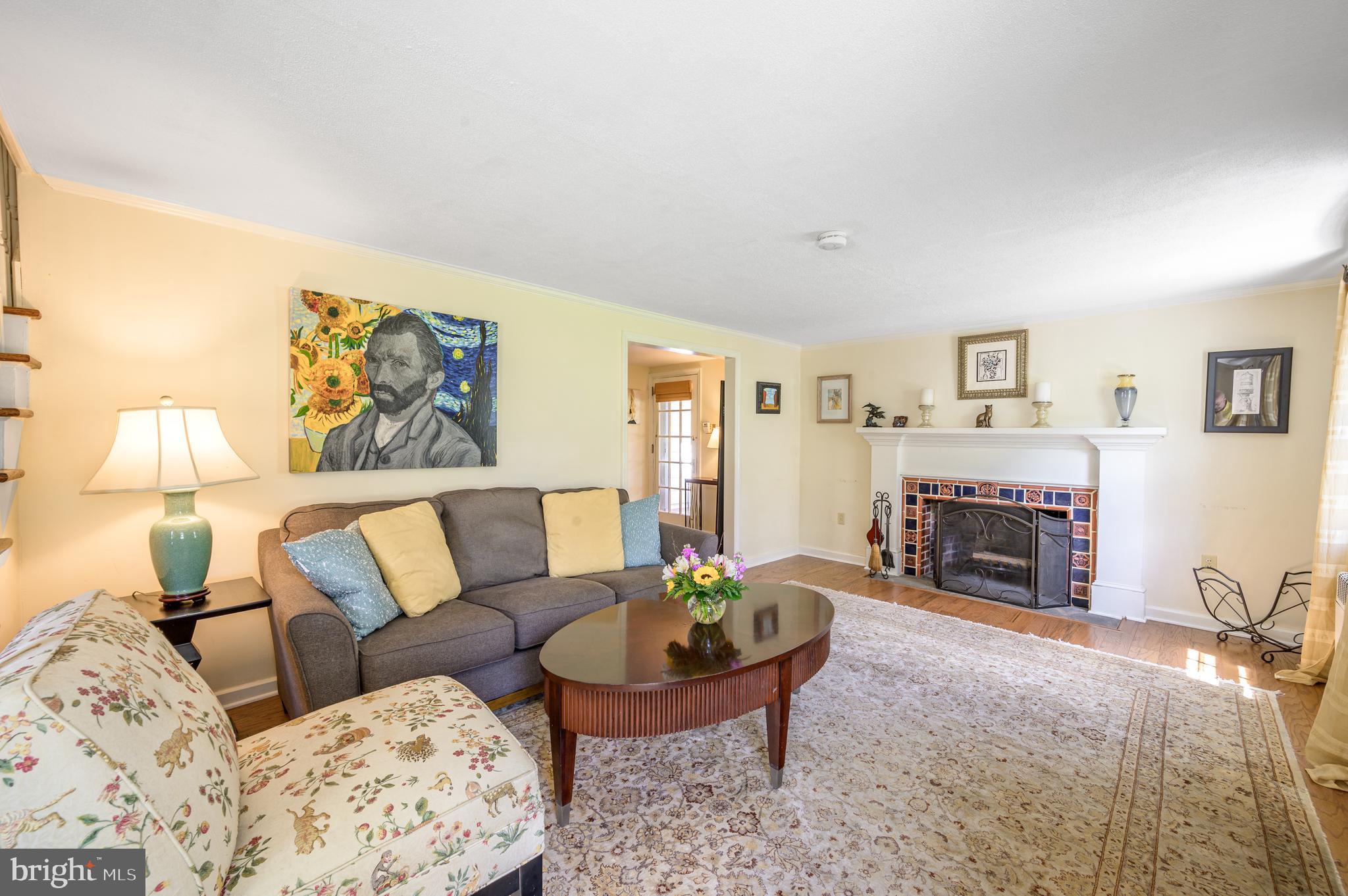 126 Beulah Road Doylestown, PA 18901 - Photo 14 of 31 Living Room