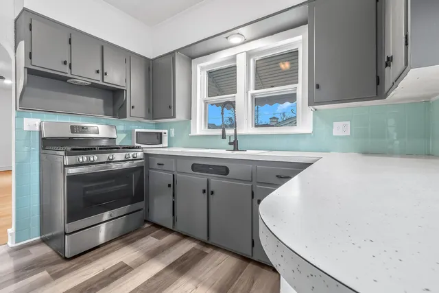 $169,900 | 230 Compton Street, Bronson, MI 49028