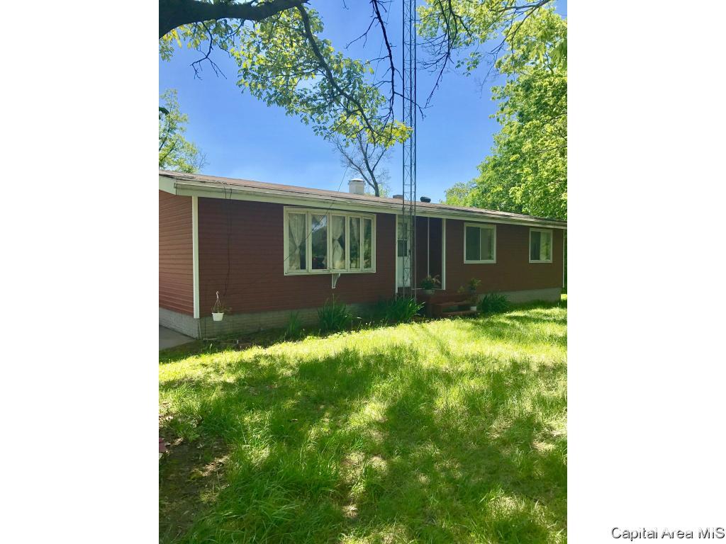4954 Peck Road Arenzville, IL 62611 - Photo 1 of 13