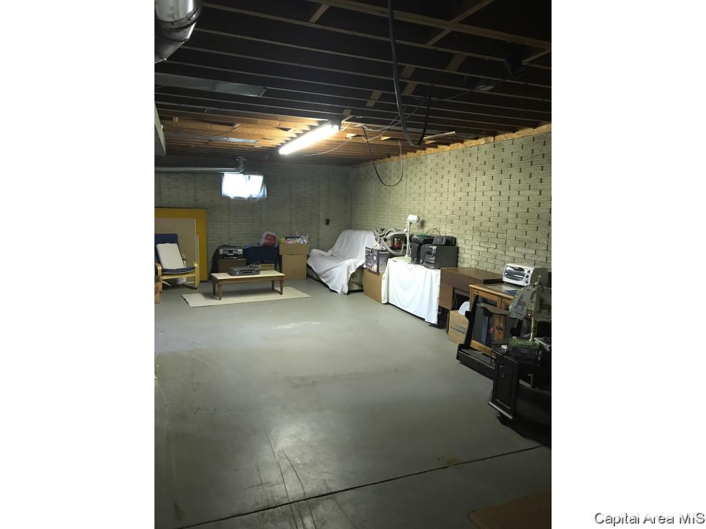 4954 Peck Road Arenzville, IL 62611 - Photo 10 of 13