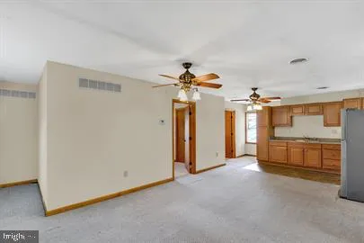 $975 | 1049 Yoder Drive, Unit A, Hartly, DE 19953