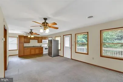 $975 | 1049 Yoder Drive, Unit A, Hartly, DE 19953