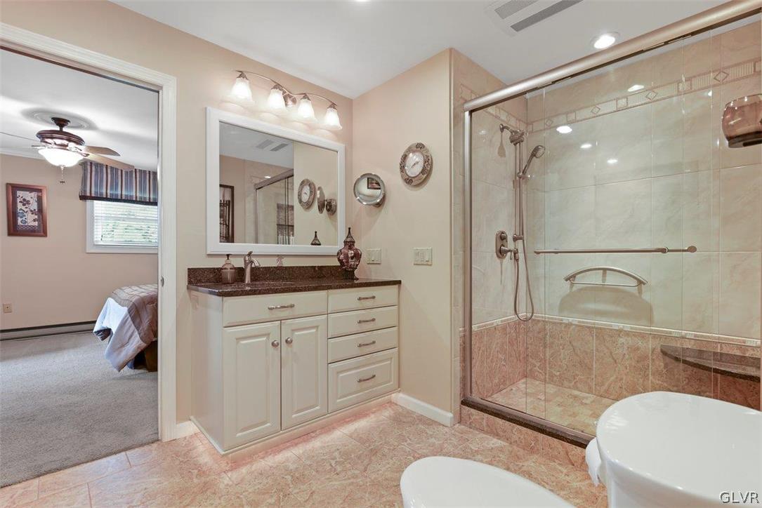 4537 Steuben Road Bethlehem, PA 18020 - Photo 23 of 40 Master Bath
