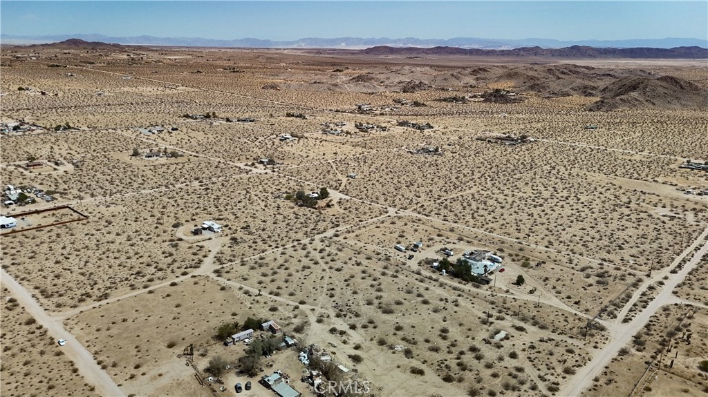760 Carmel Street Joshua Tree, CA 92252 - Photo 6 of 11 a view of bathroom with a mountain