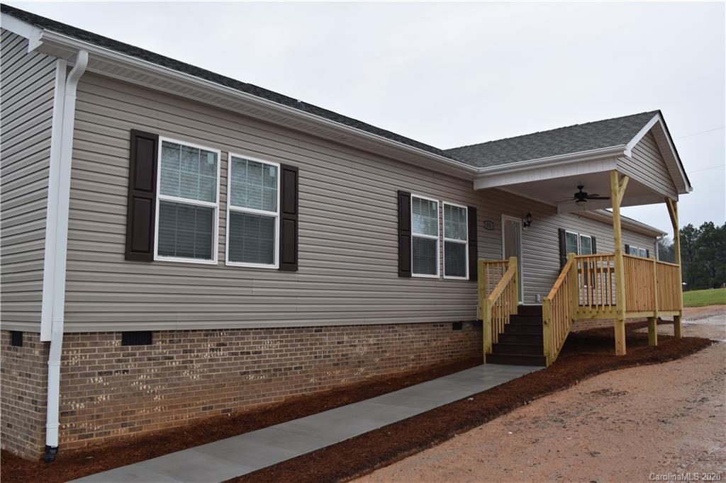 451 Hacketts Road Millers Creek, NC 28651 - Photo 3 of 31 Gallery Image 3