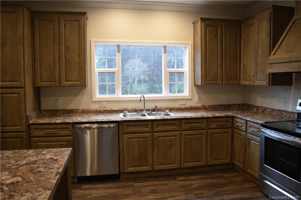 451 Hacketts Road Millers Creek, NC 28651 - Photo 10 of 31 Gallery Image 10