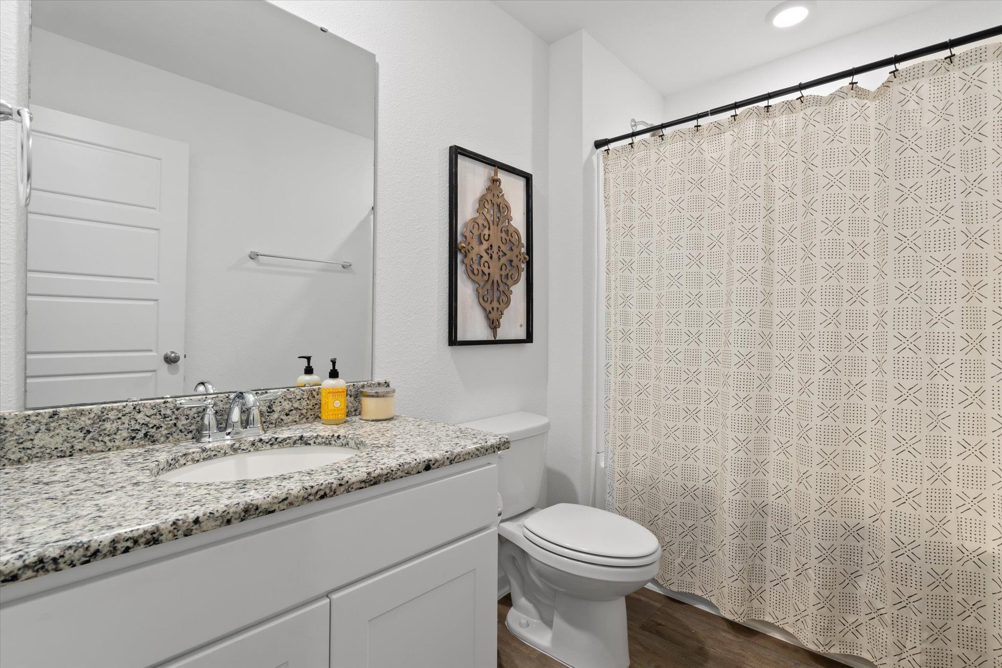 15193 Forsythia Loop Silverhill, AL 36576 - Photo 14 of 20 Bathroom