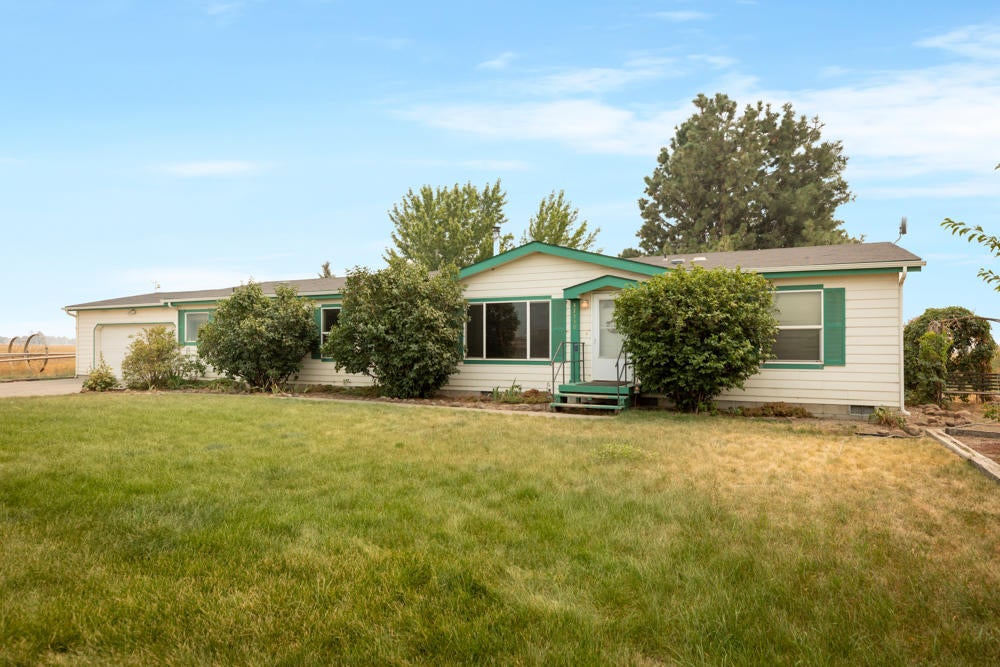 32330 Transformer Road Malin, OR 97632 - Photo 5 of 46 32330TrasformerRd.-2-2