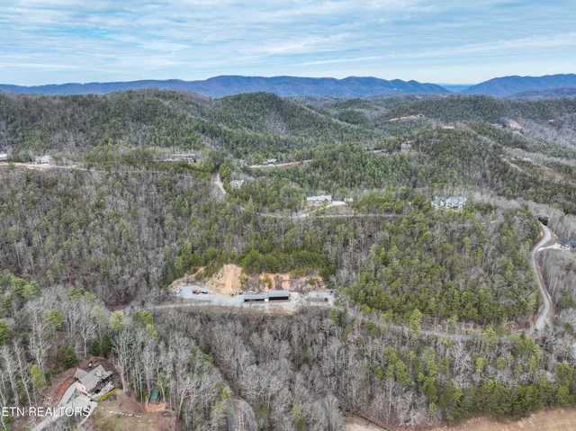 $289,000 | 651 Hawk View Drive, Townsend, TN 37882