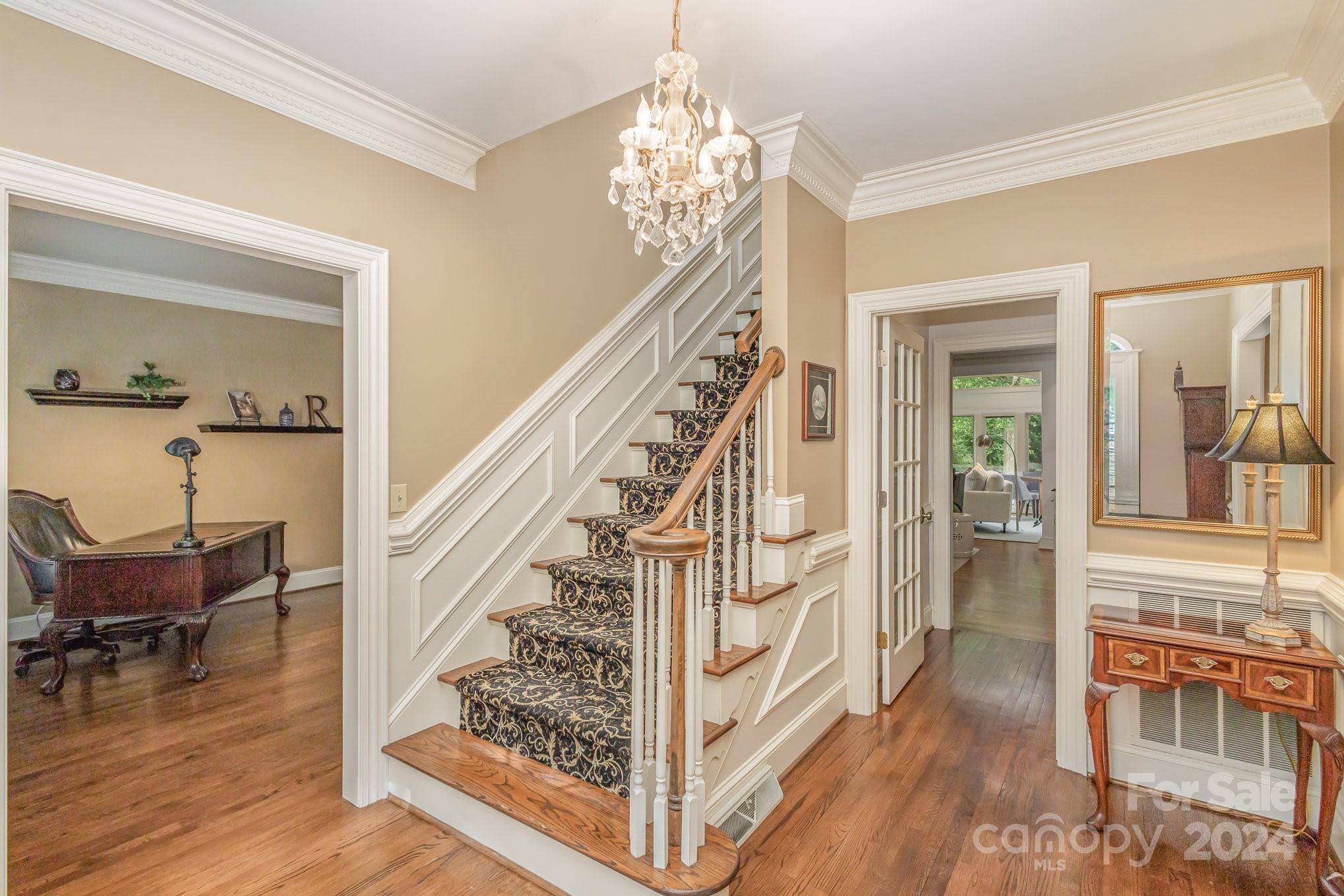 4409 Quail View Road Charlotte, NC 28226 - Photo 3 of 48 Gallery Image 3