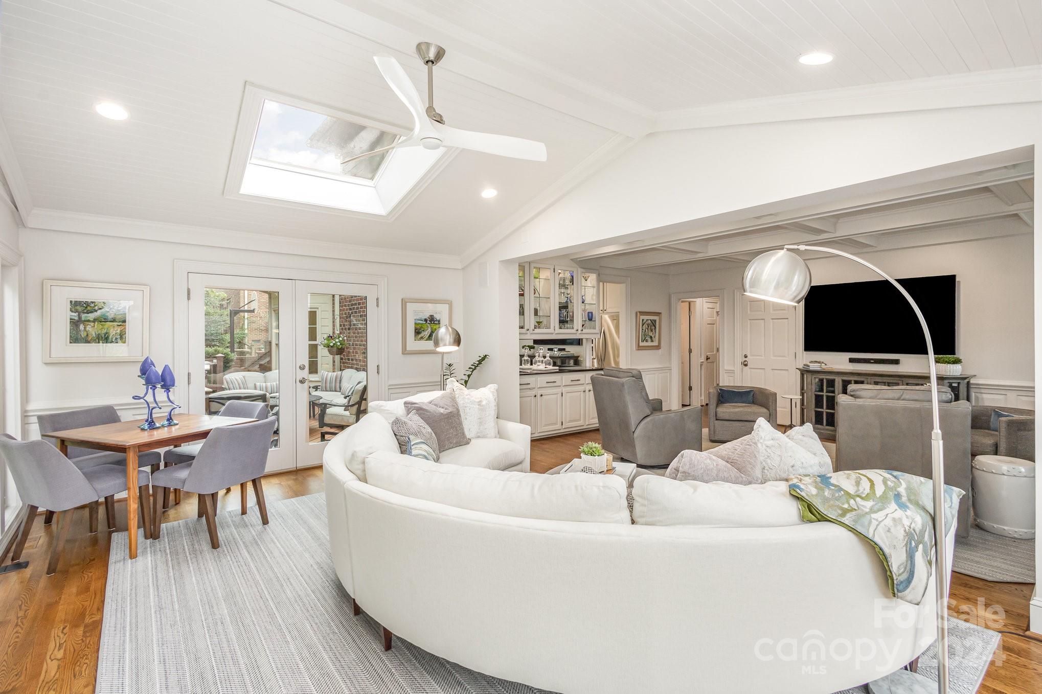 4409 Quail View Road Charlotte, NC 28226 - Photo 8 of 48 Gallery Image 8