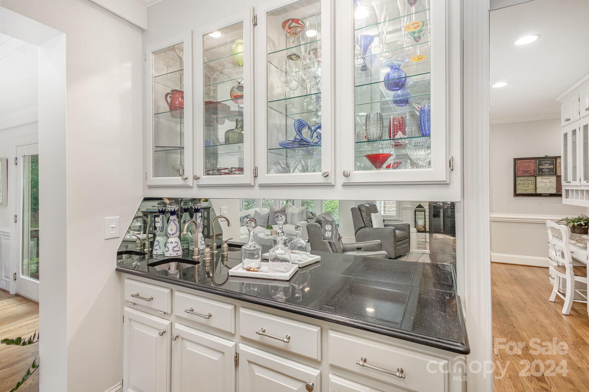 4409 Quail View Road Charlotte, NC 28226 - Photo 9 of 48 Gallery Image 9