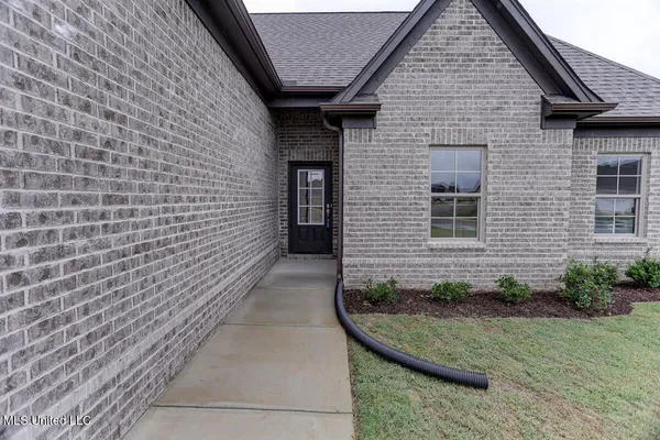 $306,900 | 7736 Carmel Cove, Walls, MS 38680