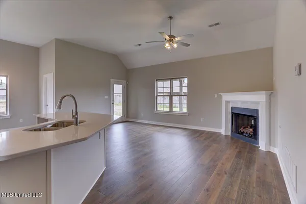 $306,900 | 7736 Carmel Cove, Walls, MS 38680