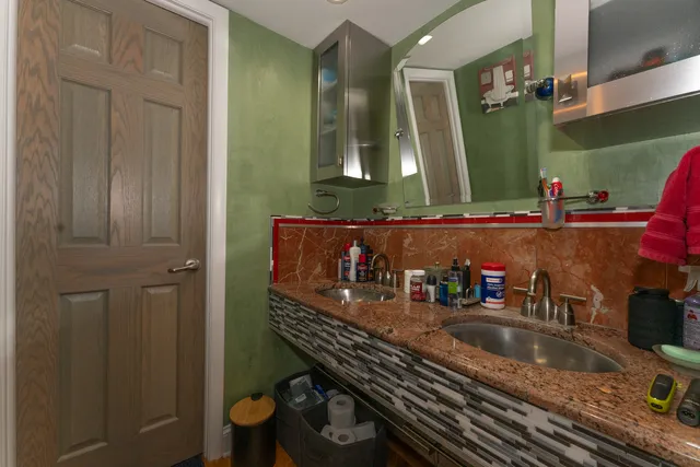 $524,900 | 12 Robin Crest Road, Hawthorn Woods, IL 60047