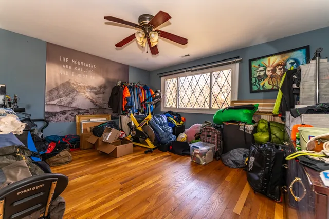 $524,900 | 12 Robin Crest Road, Hawthorn Woods, IL 60047