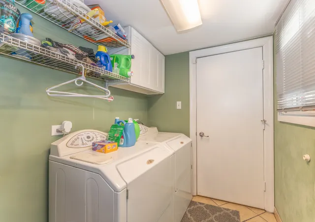 $524,900 | 12 Robin Crest Road, Hawthorn Woods, IL 60047