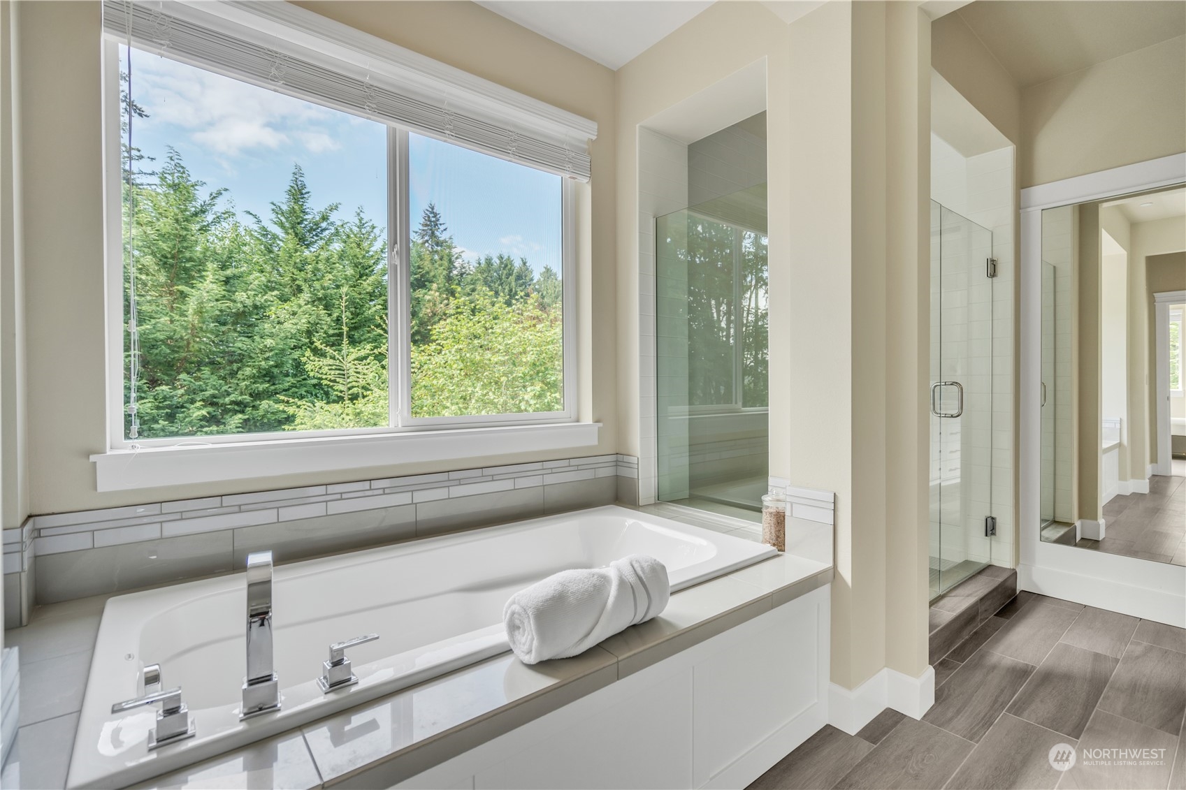 10833 Northeast 190th Place Bothell, WA 98011 - Photo 23 of 40 Gallery Image 23