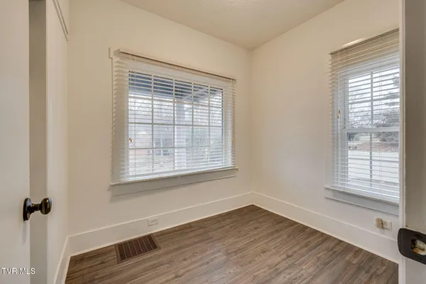 $239,000 | 433 West Poplar Street, Johnson City, TN 37604